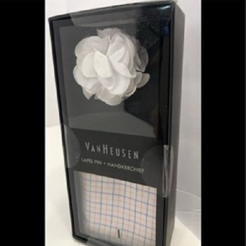 Van Heusen Lapel Pin & Handkerchief Set